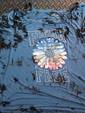 Torrid Blue and Black Tie-Dye 'Feelin' Free' Graphic Tee SIZE 2